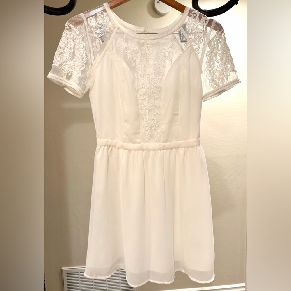 Kimchi Blue Ivory Lace Dress